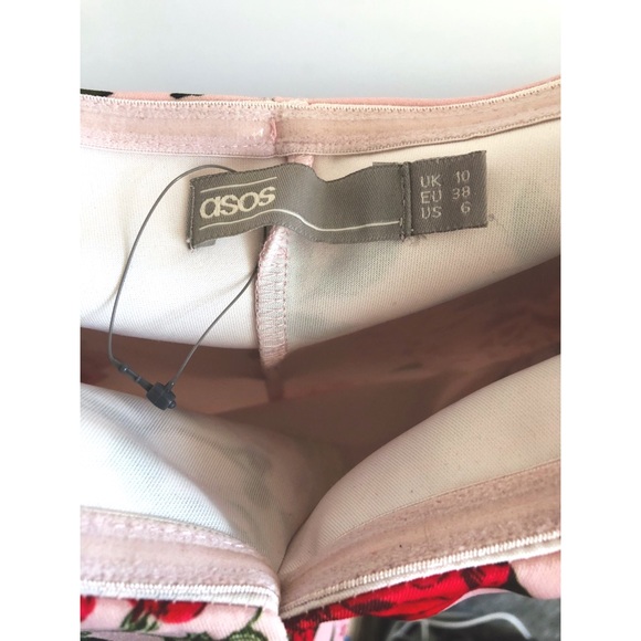 Off Shoulder Pink Floral Dress - Picture 4 of 4